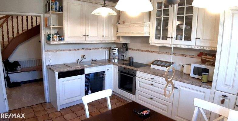 Küche Blick zum Vorraum