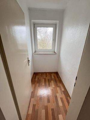 20251204_100413094_iOS