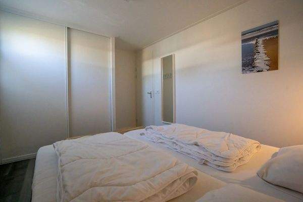 Hoofdslaapkamer Duinvilla Schouwen Duin Kledingkas