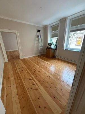 Durchgangszimmer/Büro