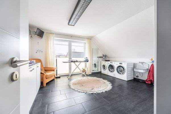 Hauswirtschaftsraum OG