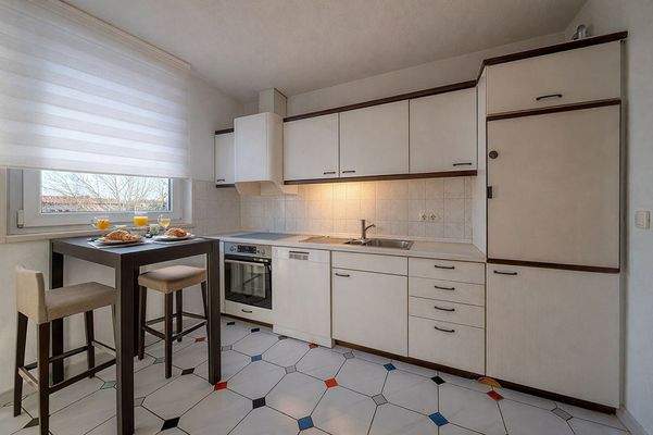 200-8711_Küche_gestaged