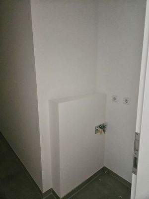 Abstellraum mit WM-Anschl.