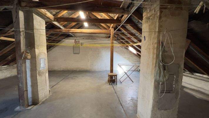 Nicht ausgebautes Dachgeschoss