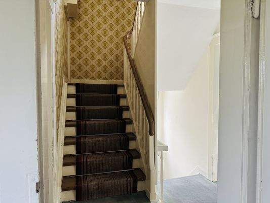 Treppe zum Dachgeschoss