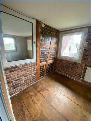 1. OG Schlafzimmer links