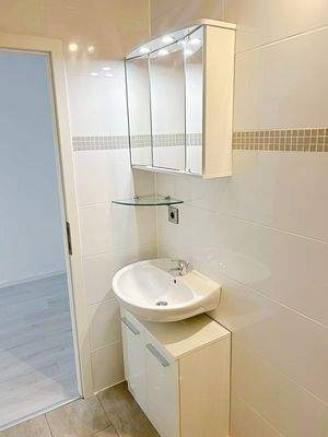 Badezimmer mit Waschbecken