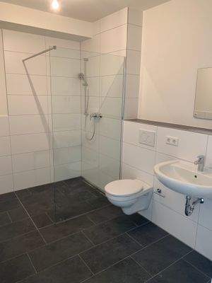 MUSTERFOTO Badezimmer.JPG