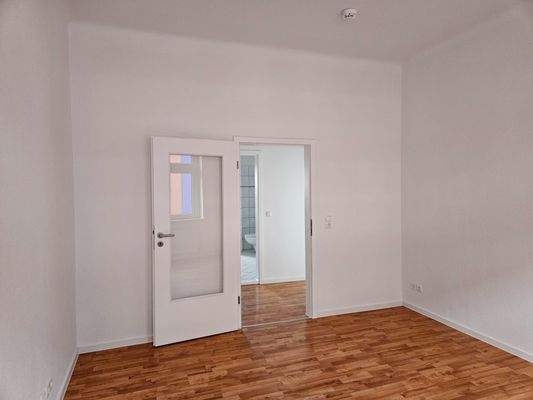 Zimmer 1, Blick Flur.jpg