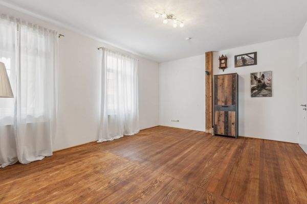 Schlafzimmer_mit_Ankleide_OG