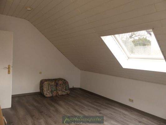 Zimmer unter der Schräge