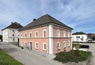 Hauptgebäude