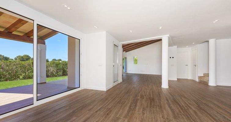 Neubau-Villa neben dem Golfplatz zu verkaufen in Nova Santa Ponsa, Mallorca