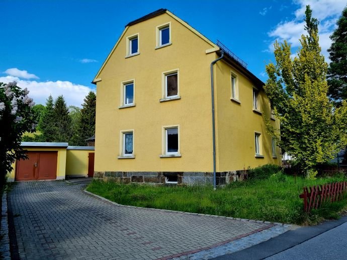 Privatverkauf: Ringenhain - 1- bzw. 2-Familienhaus mit Garten und viel Potenzial