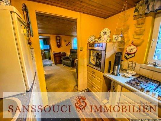 Durchgang durch die Küche