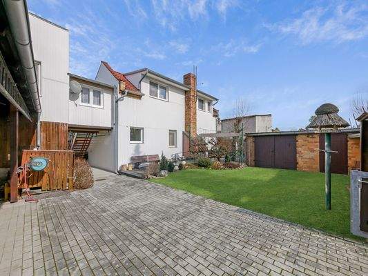 Innenhof 3 (HH-Garten &amp; Scheune) 1