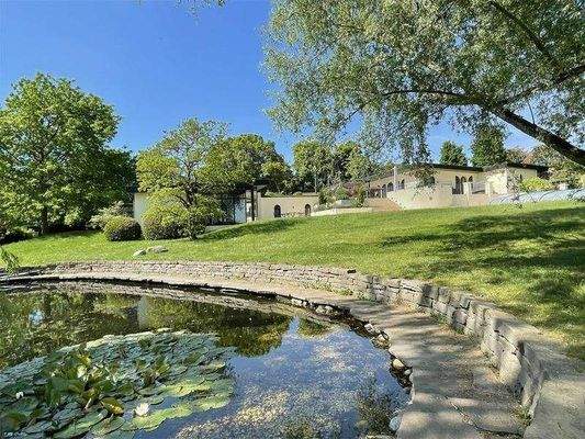 Parkähnliches Grundstück