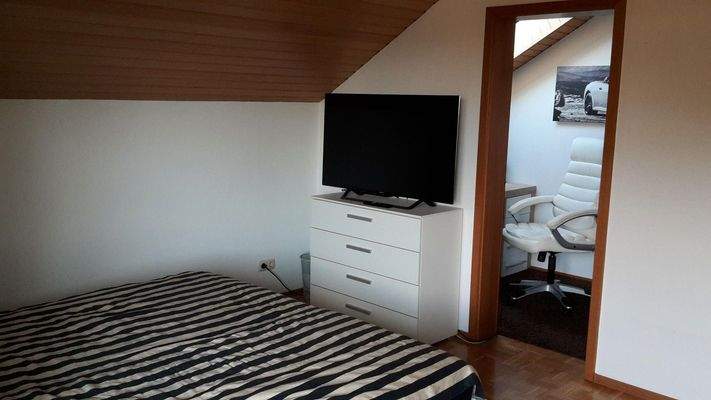 Schlafzimmer mit Abstellraum