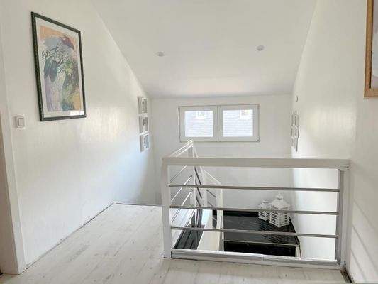 Flur, Treppenhaus DG