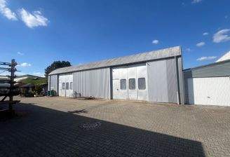 Weitere kleine Halle 3