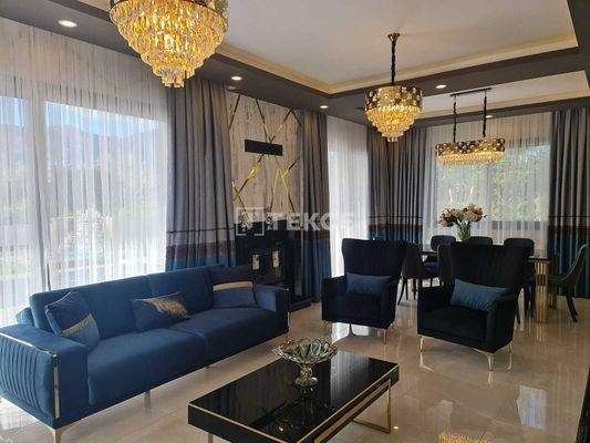 Detached Villa in a Complex Close to Beach and City Center in Girne