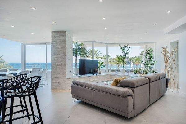 Living area in apartment in Magaluf 3
