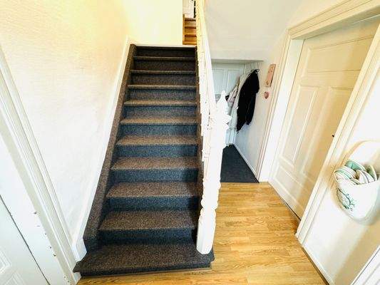 57. Eingangsbereich EG (altes Pfarrhaus)