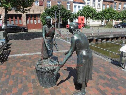 Törfwievkes am Hafen 