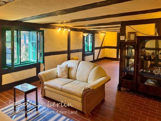 Wohnzimmer im Erdgeschoss, Blick Richtung Südwest