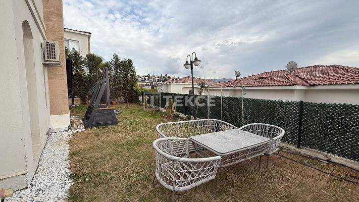 New Villa with Garden and Pool in Kuşadası Near Daily Amenities