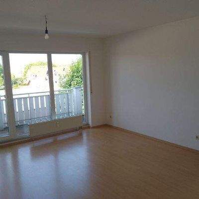 Wohnzimmer unmöbliert