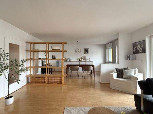 Großzügiger Wohnbereich