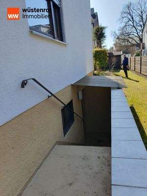 Außenabgang z. Keller