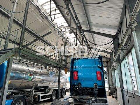 Wüstenrot Halle, Wüstenrot Hallenfläche