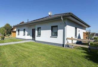 Aussen-3-Winkelbungalow - Kopie.jpg