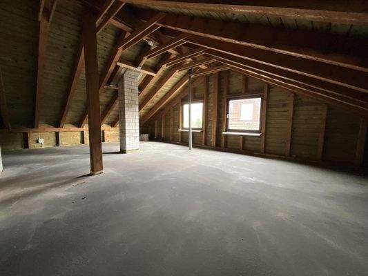 Abstell-/Ausbaureserve Dachgeschoss