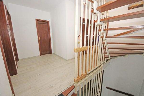 Flur- / Treppenbereich im OG