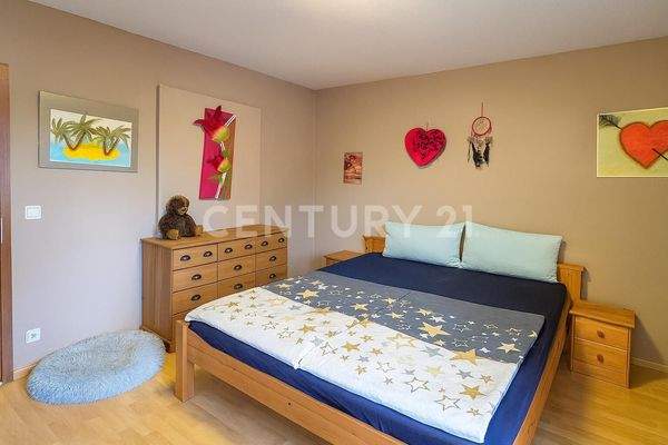 Eltern- Schlafzimmer der Wohnung im OG