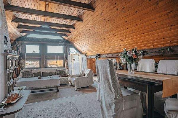 Ausgebautes Dachgeschoss mit zweitem Kamin 