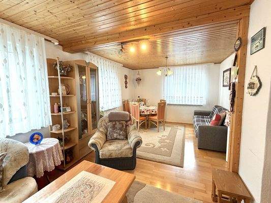 Wohn- und Essbereich EG