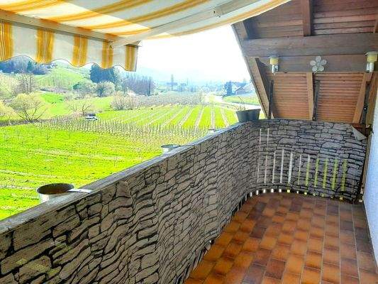 Sonnenbaden mit Markise