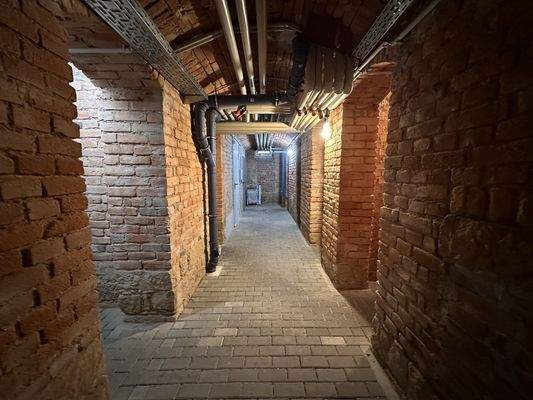 Sandgestrahlter Keller