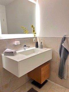 Gäste-WC Dusche c.jpg