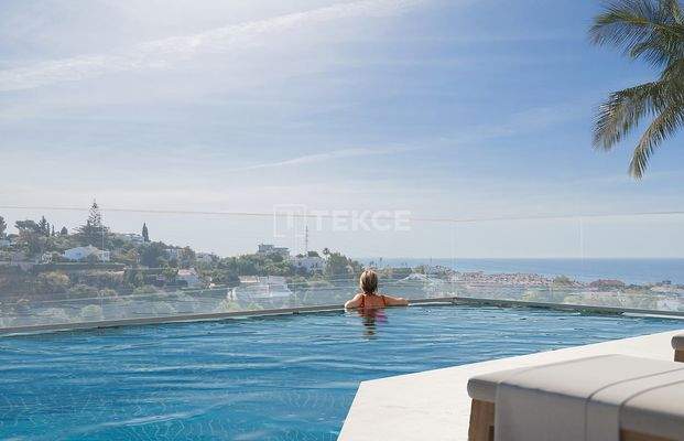 Spacious Apartments With Open-Plan Interiors in Fuengirola