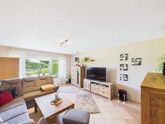 CAM03784G0-PR0076-STILL008