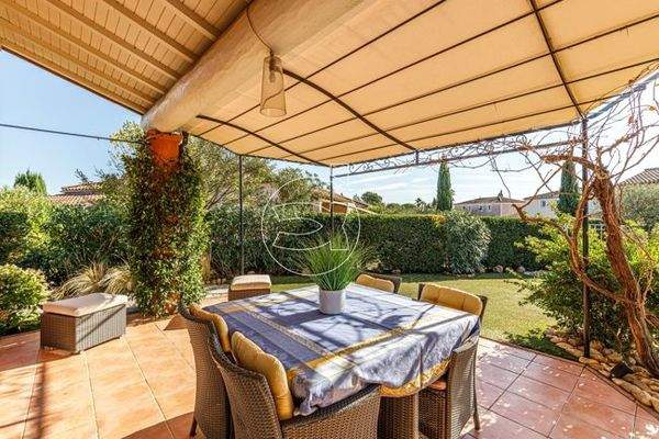 Haus in Roquebrune-sur-Argens