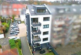 Mehrfamilienhaus / Rückansicht