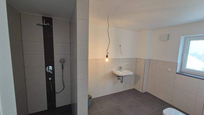 Tageslichtbad Dusche WC