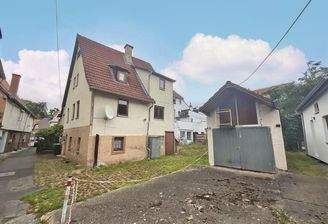 Haus 15 - Außenansicht mit Garage