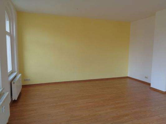 04 Wohn- Schlafzimmer